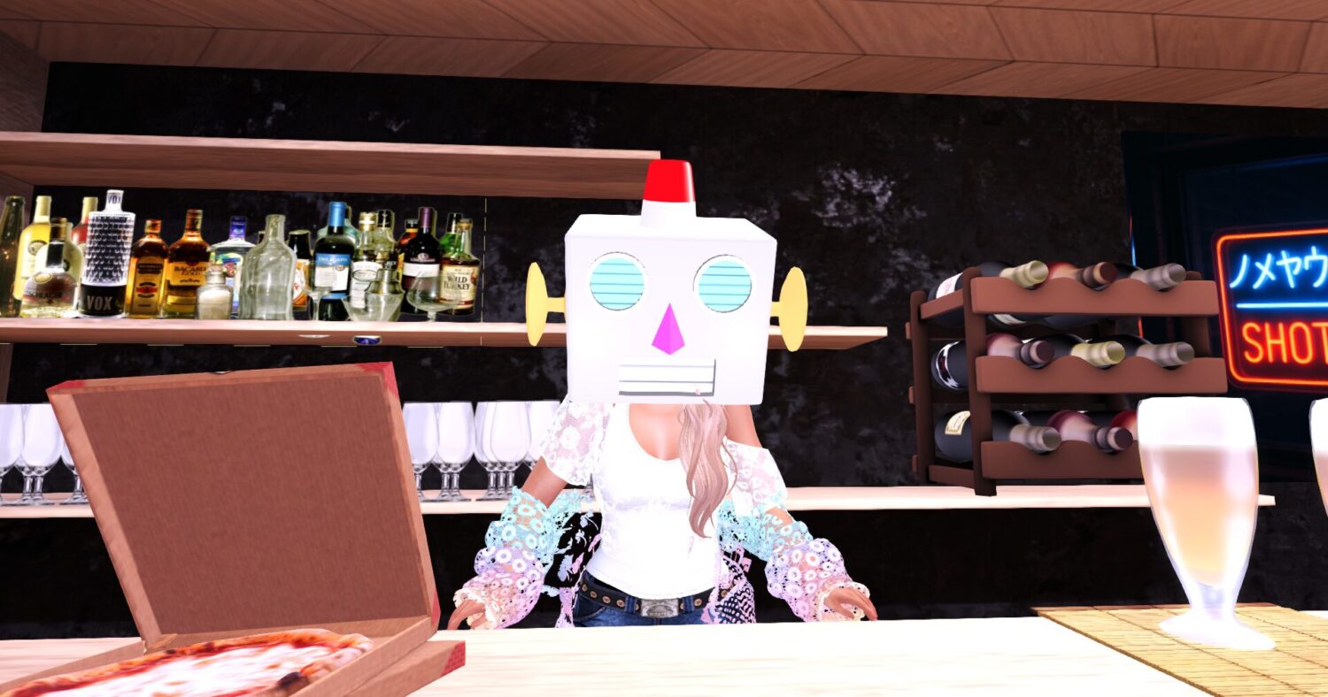 自宅のBarでお休み中の店長